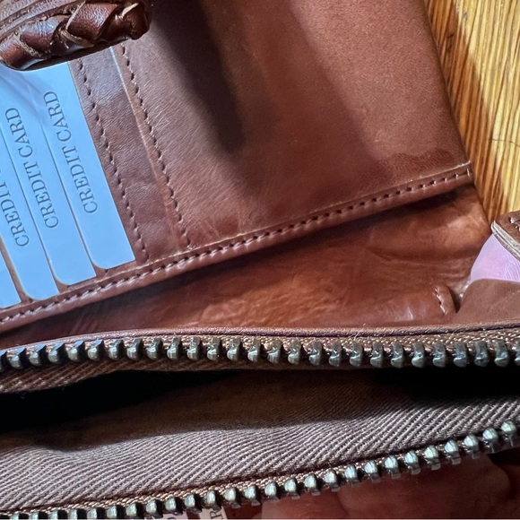 Genuine Leather Wallet - Picture 8 of 10